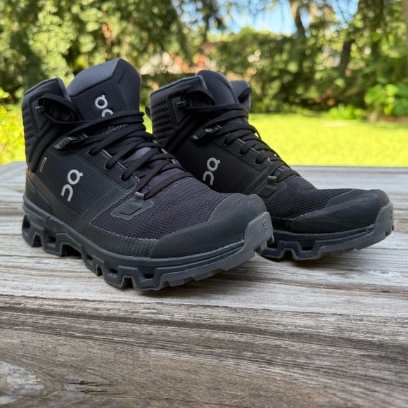 On Cloudrock Mid Waterproof Hiking Boots Black Women's Size